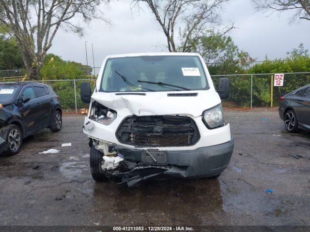 1FTNE2YGXFKA32424 Ford Transit-150