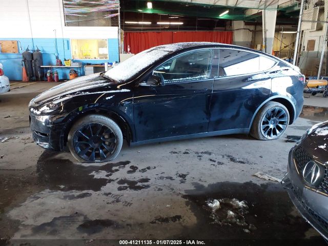 7SAYGAEE5PF935098 Tesla Model Y Awd/long Range Dual Motor All-wheel Drive