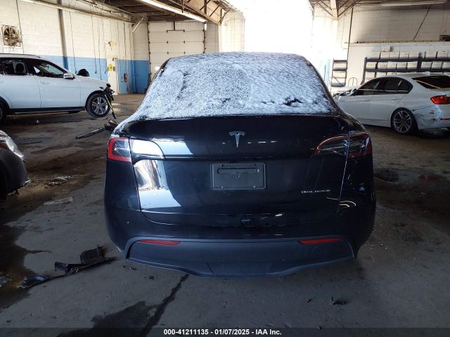 7SAYGAEE5PF935098 Tesla Model Y Awd/long Range Dual Motor All-wheel Drive