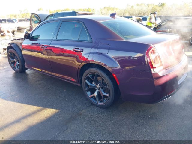 2021 CHRYSLER 300 2C3CCAAG5MH620533 Photo 2