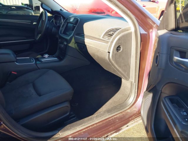 2021 CHRYSLER 300 2C3CCAAG5MH620533 Photo 4