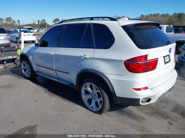 2011 BMW X5 5UXZV4C50BL408022 Photo 2