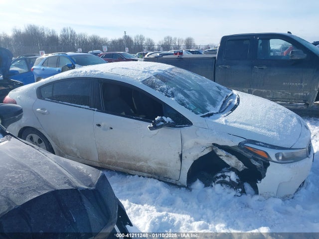 KIA FORTE LX 2018 3KPFK4A76JE236975 Image 14