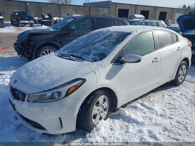 KIA FORTE LX 2018 3KPFK4A76JE236975 Image 2