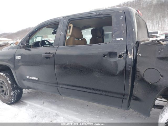 5TFDY5F18EX406534 Toyota Tundra Sr5 5.7l V8