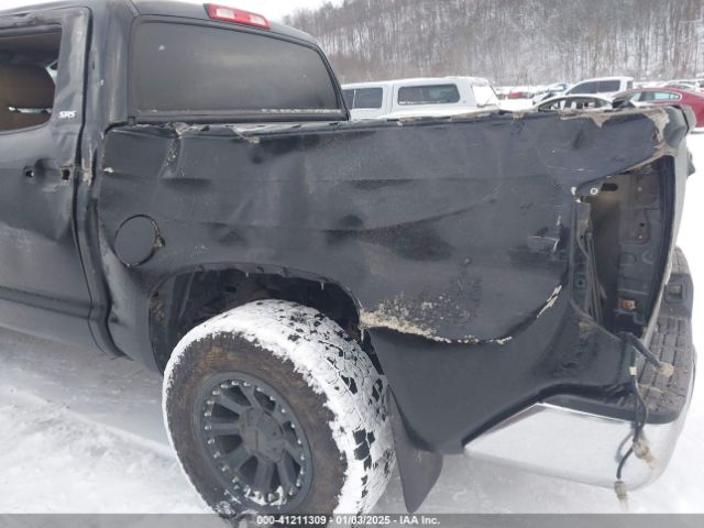 5TFDY5F18EX406534 Toyota Tundra Sr5 5.7l V8