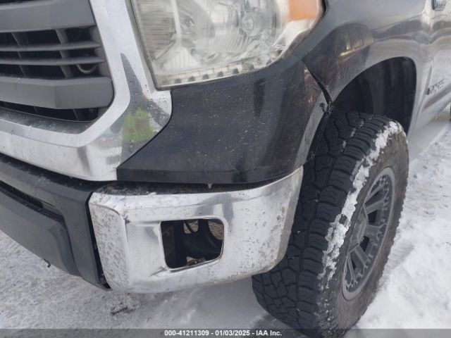 5TFDY5F18EX406534 Toyota Tundra Sr5 5.7l V8