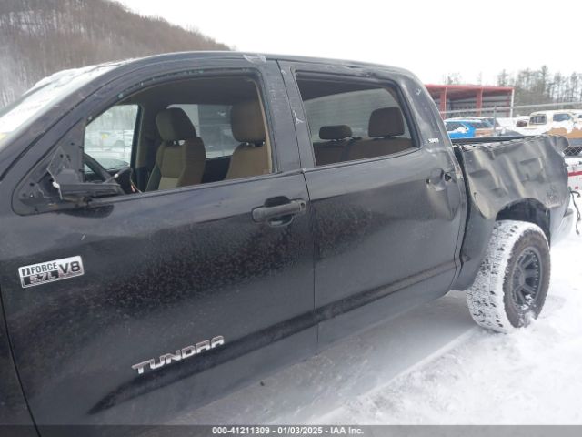 5TFDY5F18EX406534 Toyota Tundra Sr5 5.7l V8