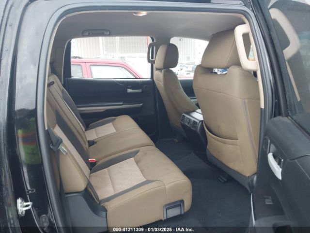5TFDY5F18EX406534 Toyota Tundra Sr5 5.7l V8