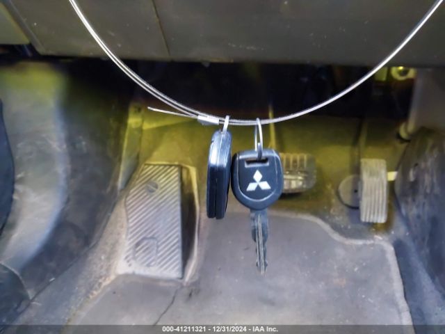 2004 MITSUBISHI OUTLANDER JA4LZ31F74U061135 Photo 10