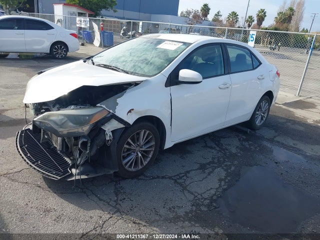 Toyota Corolla Le Plus 2015 5YFBURHE5FP187106 Image 2