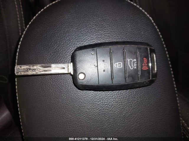 KIA SOUL + 2017 KNDJP3A59H7499380 Image 11