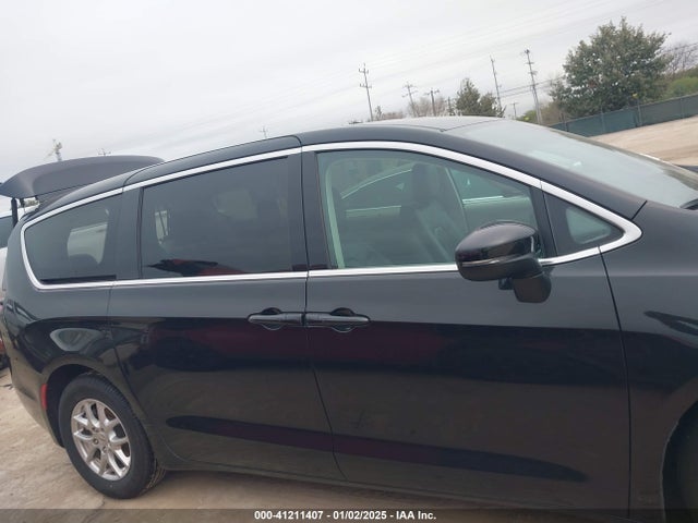 Chrysler Pacifica Touring L 2023 2C4RC1BG9PR631649 Image 13