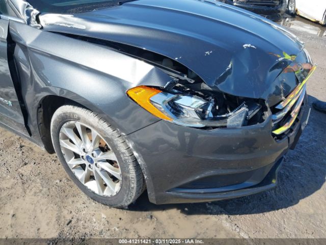 3FA6P0LU8HR304764 Ford Fusion Hybrid Se