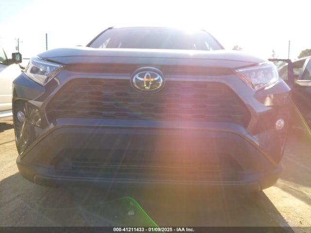 Toyota Rav4 Xle 2019 JTMW1RFV3KD034847 Image 13