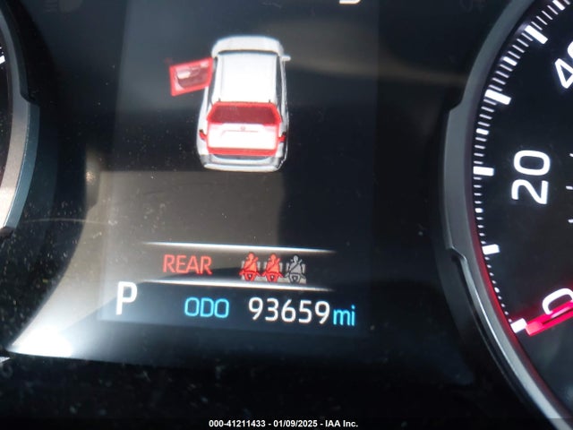 Toyota Rav4 Xle 2019 JTMW1RFV3KD034847 Image 16