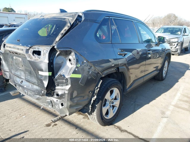 Toyota Rav4 Xle 2019 JTMW1RFV3KD034847 Image 4