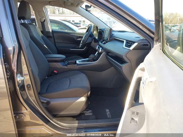 Toyota Rav4 Xle 2019 JTMW1RFV3KD034847 Image 5