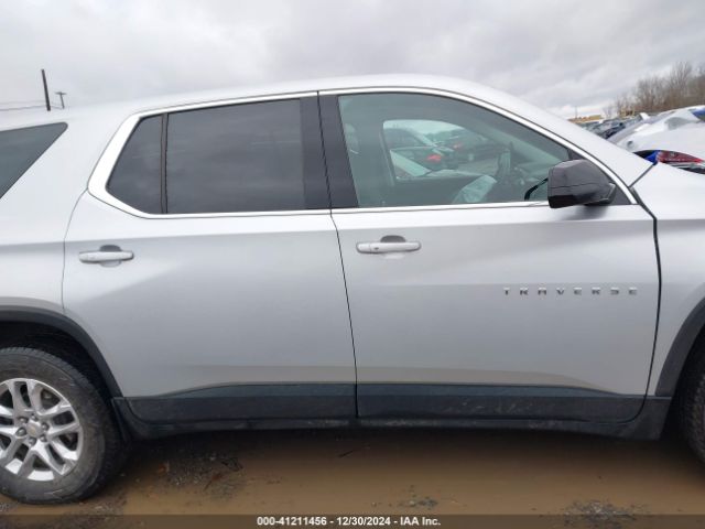 1GNEVFKW3LJ302044 Chevrolet Traverse Awd Ls