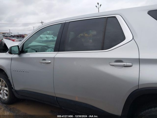 1GNEVFKW3LJ302044 Chevrolet Traverse Awd Ls