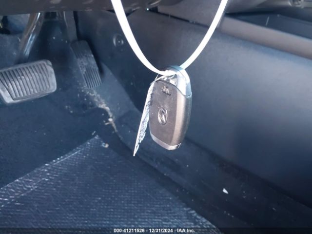 KMHLM4AG6NU330760 Hyundai ELANTRA SEL