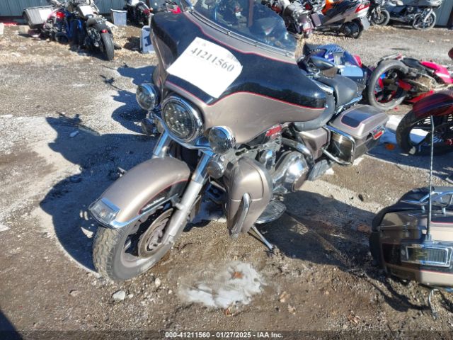 2005 HARLEY-DAVIDSON FLHTCUI 1HD1FCW165Y670888 Photo 1