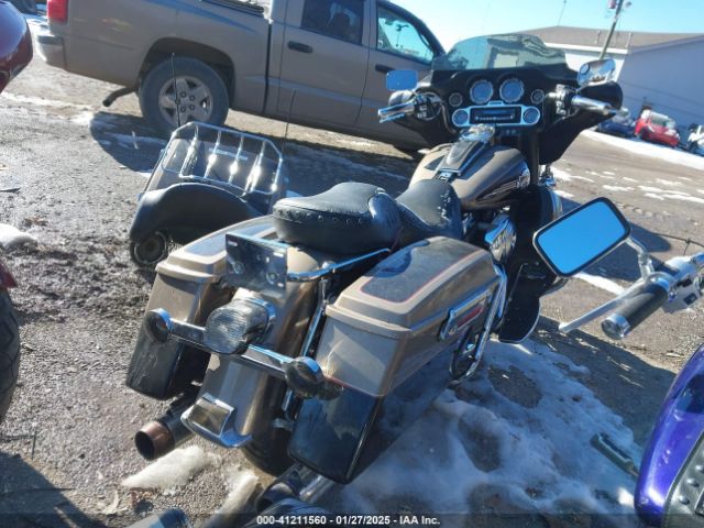 2005 HARLEY-DAVIDSON FLHTCUI 1HD1FCW165Y670888 Photo 3