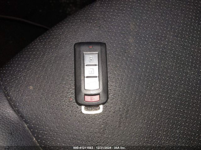 JA4AZ3A32JZ020973 Mitsubishi Outlander Se/sel
