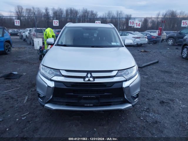 JA4AZ3A32JZ020973 Mitsubishi Outlander Se/sel