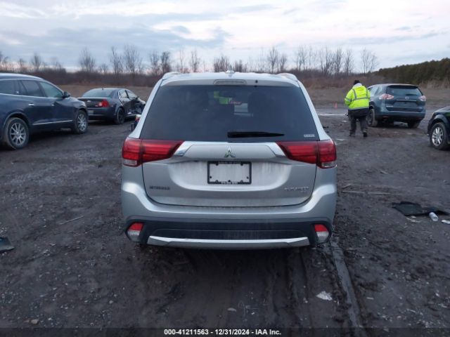JA4AZ3A32JZ020973 Mitsubishi Outlander Se/sel