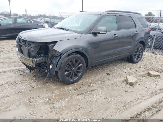 Ford EXPLORER XLT 2017 1FM5K8D89HGC52438 Image 2