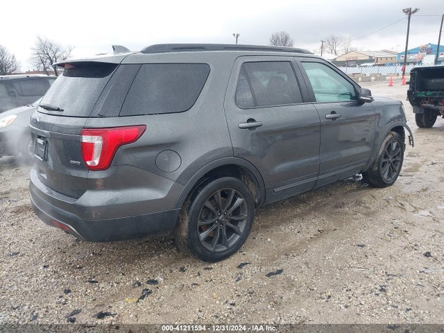 Ford EXPLORER XLT 2017 1FM5K8D89HGC52438 Image 4