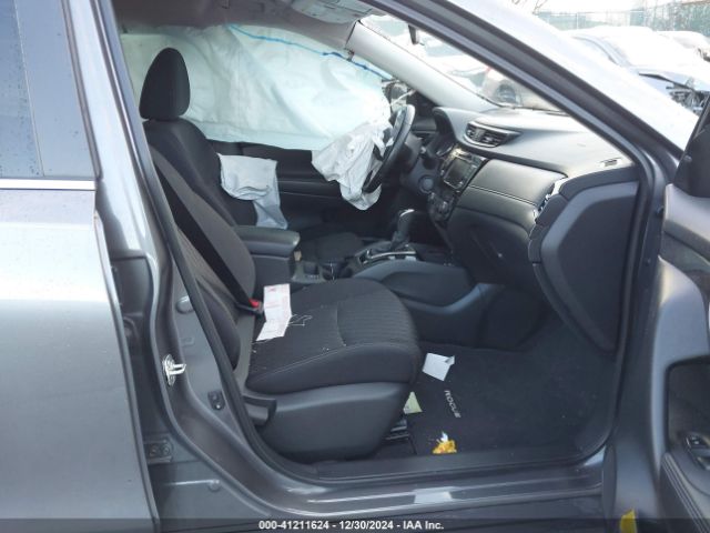5N1AT2MV2KC828870 Nissan ROGUE SV