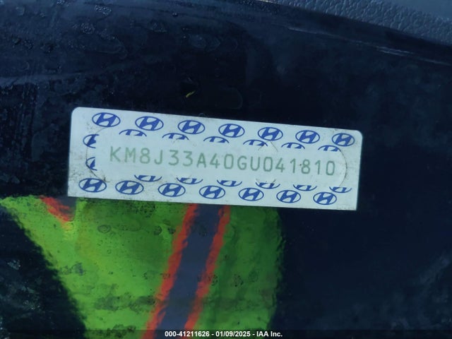 KM8J33A40GU041810 Hyundai TUCSON SE