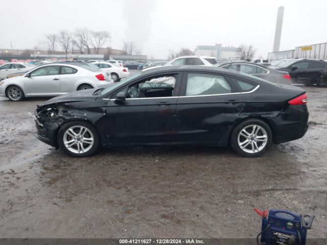 3FA6P0HD4JR237627 Ford FUSION SE