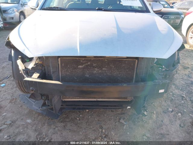 KMHD74LF7KU778274 Hyundai ELANTRA SE