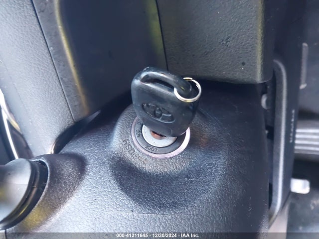 4T1BF1FK1FU099964 Toyota CAMRY SE