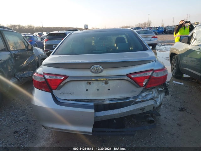 4T1BF1FK1FU099964 Toyota CAMRY SE