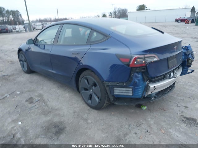 2021 TESLA MODEL 3 5YJ3E1EBXMF853236 Photo 2