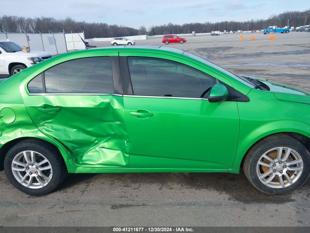 1G1JD5SH5E4228724 Chevrolet Sonic Lt Manual