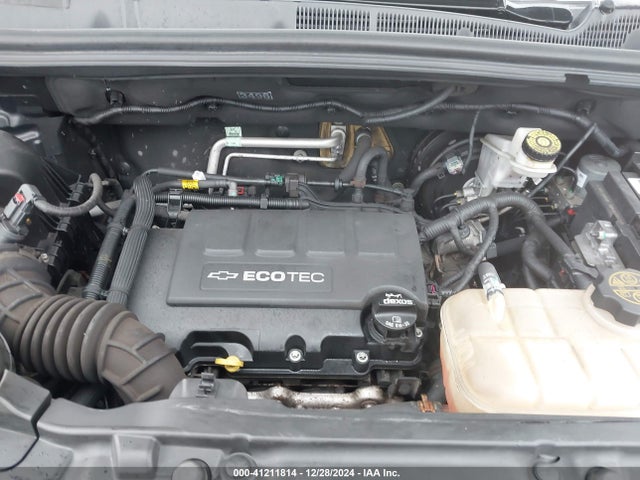 KL7CJRSB6JB553963 Chevrolet Trax Premier