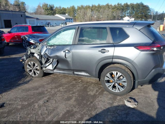 5N1BT3BB2NC731868 Nissan Rogue Sv Intelligent Awd