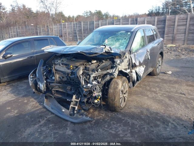 5N1BT3BB2NC731868 Nissan Rogue Sv Intelligent Awd