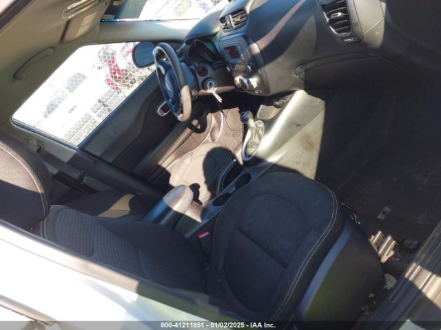 KNDJP3A52F7789540 KIA SOUL +