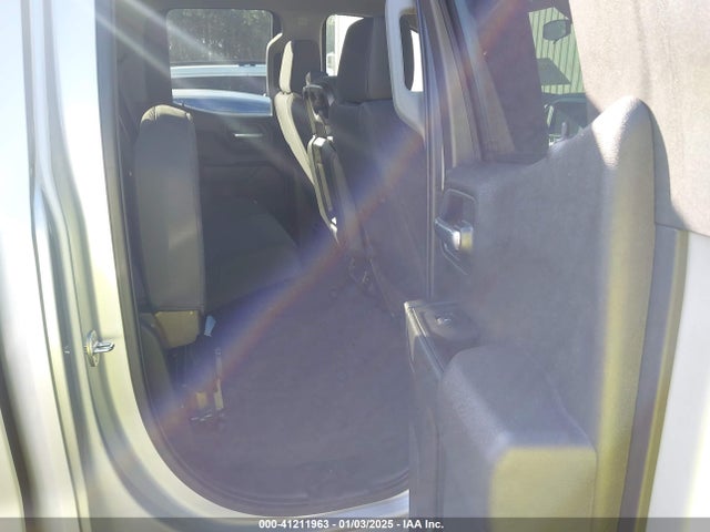 1GCRWBEK5NZ205649 Chevrolet Silverado 1500 Ltd 2wd Double Cab Standard Bed Custom