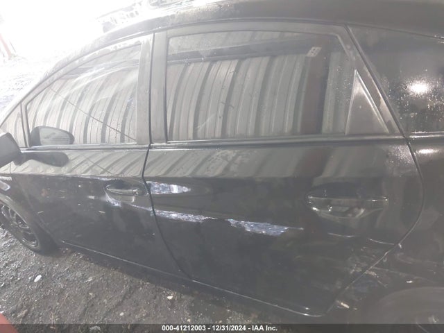 JTDKN3DU9F0400947 Toyota Prius Two