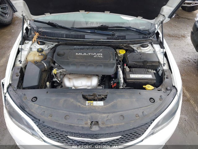 Chrysler 200 Limited 2015 1C3CCCABXFN575986 Image 10
