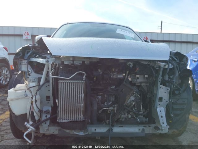 JN8AF5MR5HT700099 Nissan JUKE S