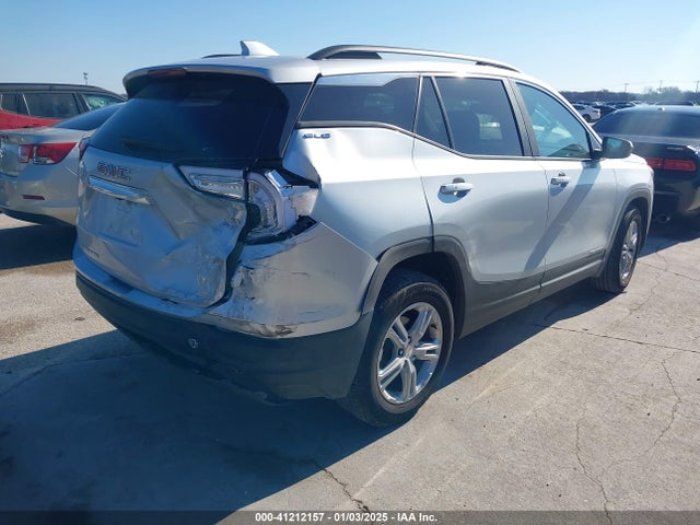3GKALMEV6NL273398 GMC Terrain Fwd Sle
