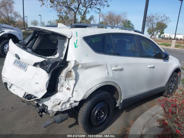 JTMZFREV3HJ703564 Toyota RAV4 LE